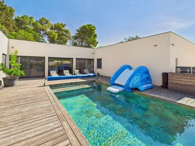 Maison à vendre 519 000 € 6 pièces 4 chambres 155 m² 853 m² de terrain Ecarts Narbonne 11100