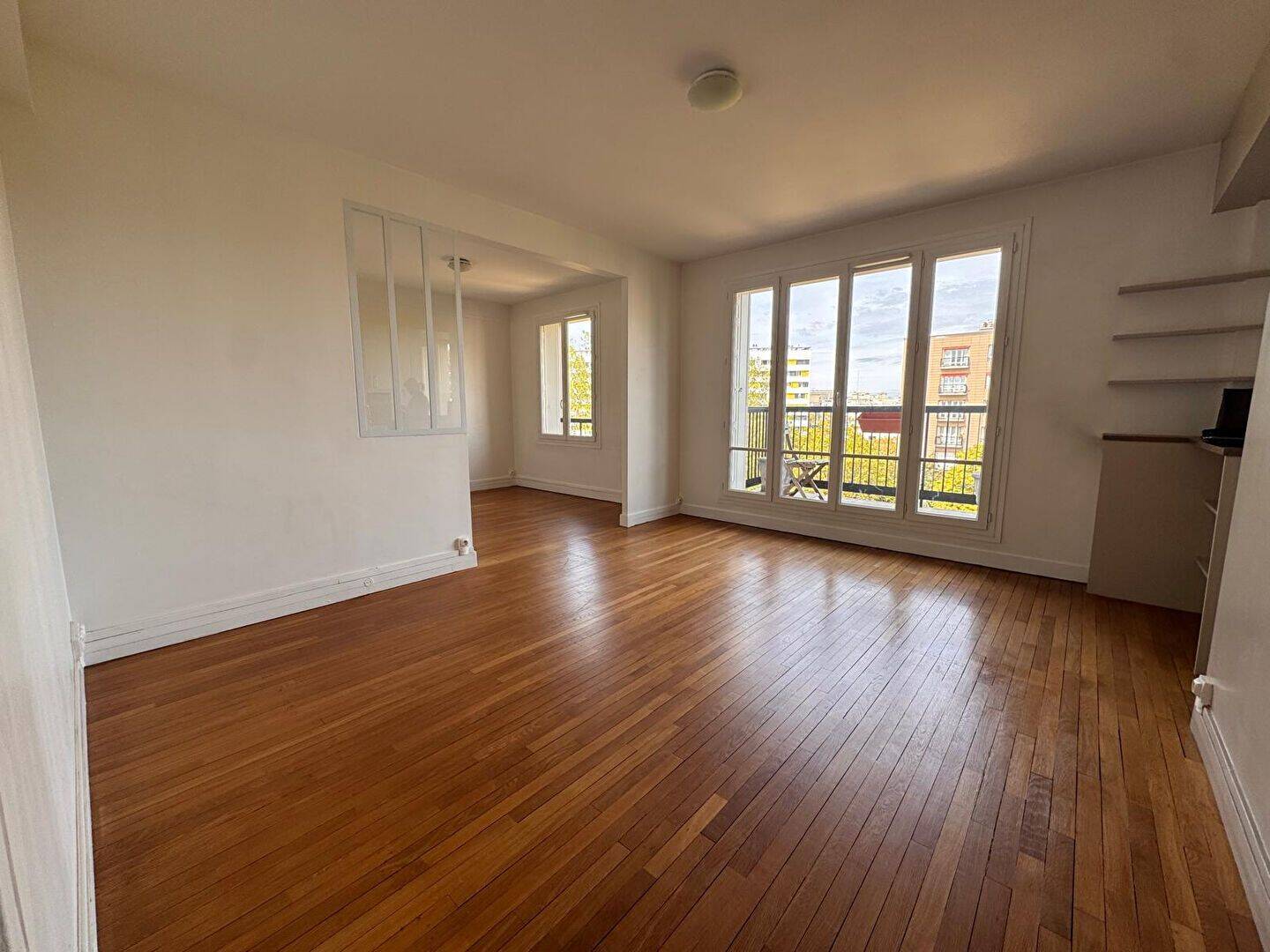 Appartement 3 pièces 77 m² · à Paris 20ème Arrondissement · 76,7 m² · 2 003 €/mois