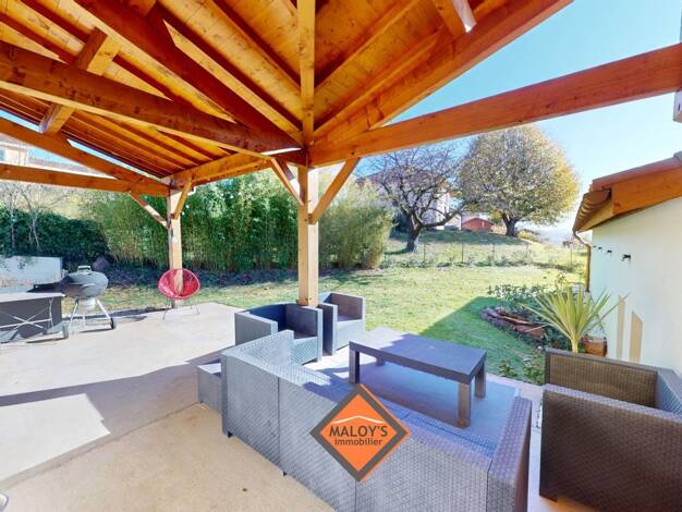 Maison à vendre 452 000 € 7 pièces 4 chambres 130 m² 753 m² de terrain Chessy 69380