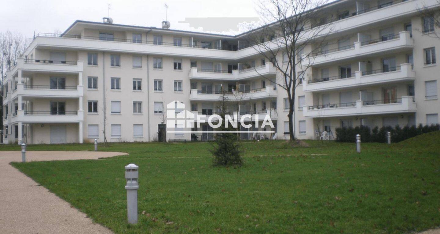 Appartement 3 pièces 63 m² · à Saint-Ouen-l'Aumône · 62,7 m² · 1 094 €