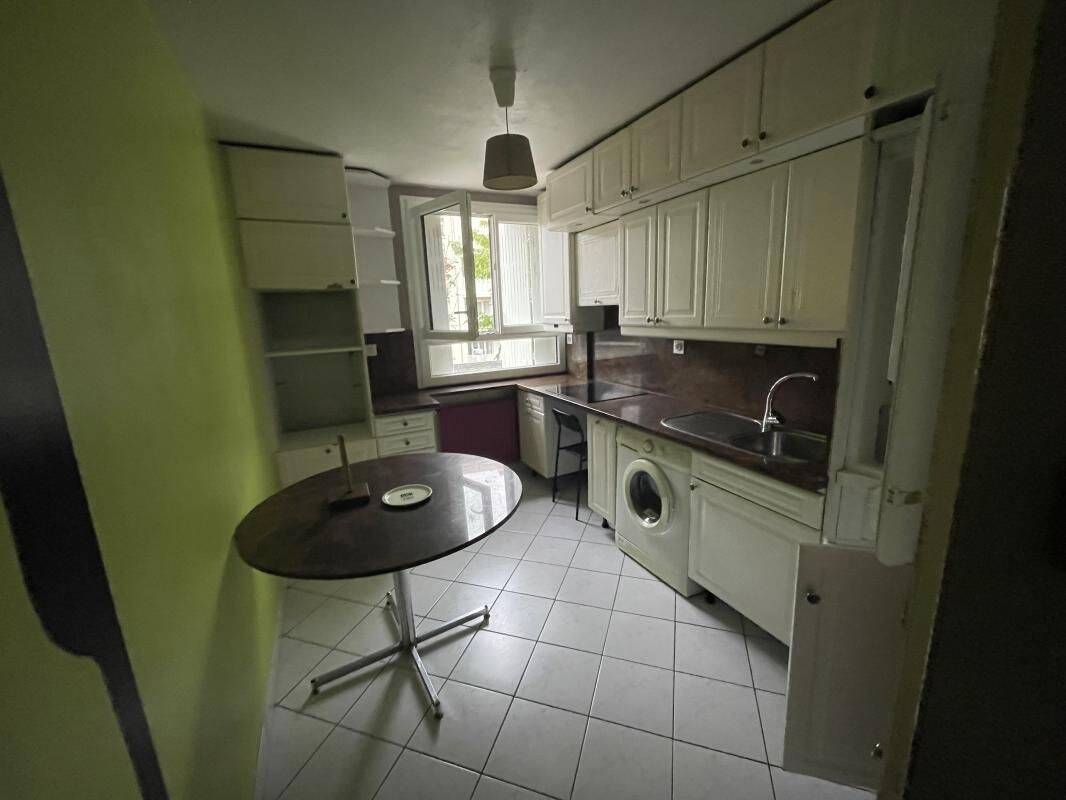Appartement 5 pièces 80 m² · à Villeurbanne · 80 m² · 978 €/mois