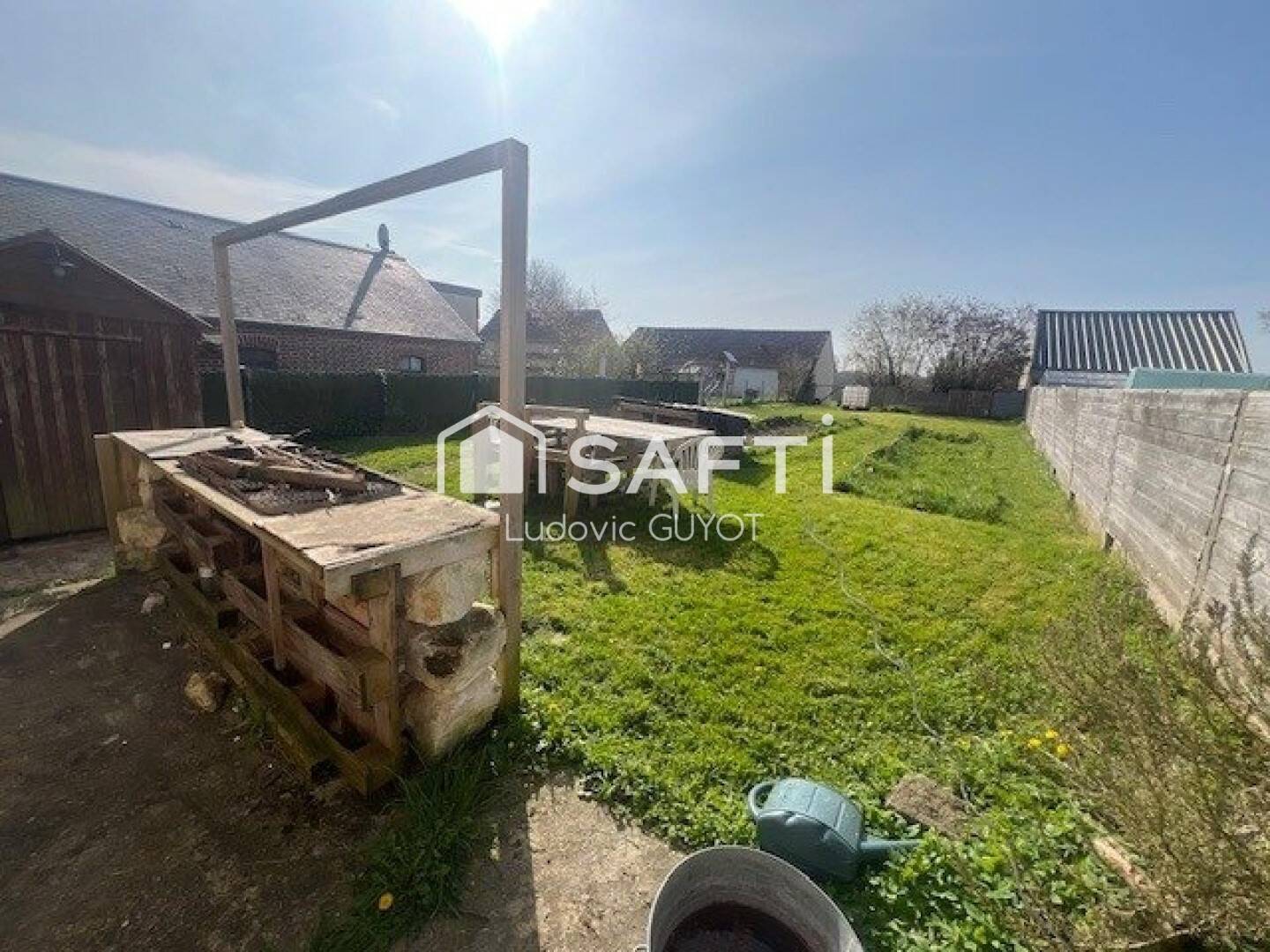 Maison 5 pièces 191 m² · à Mauves-sur-Huisne · 191 m² · 150 000 €