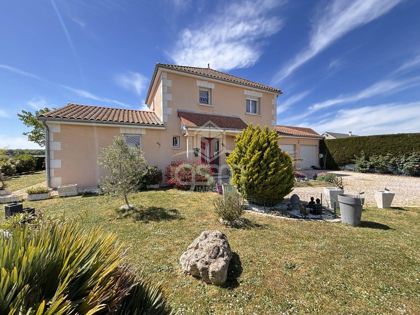 Maison 5 pièces 169 m² · à Noyant-de-Touraine · 169 m² · 319 000 €