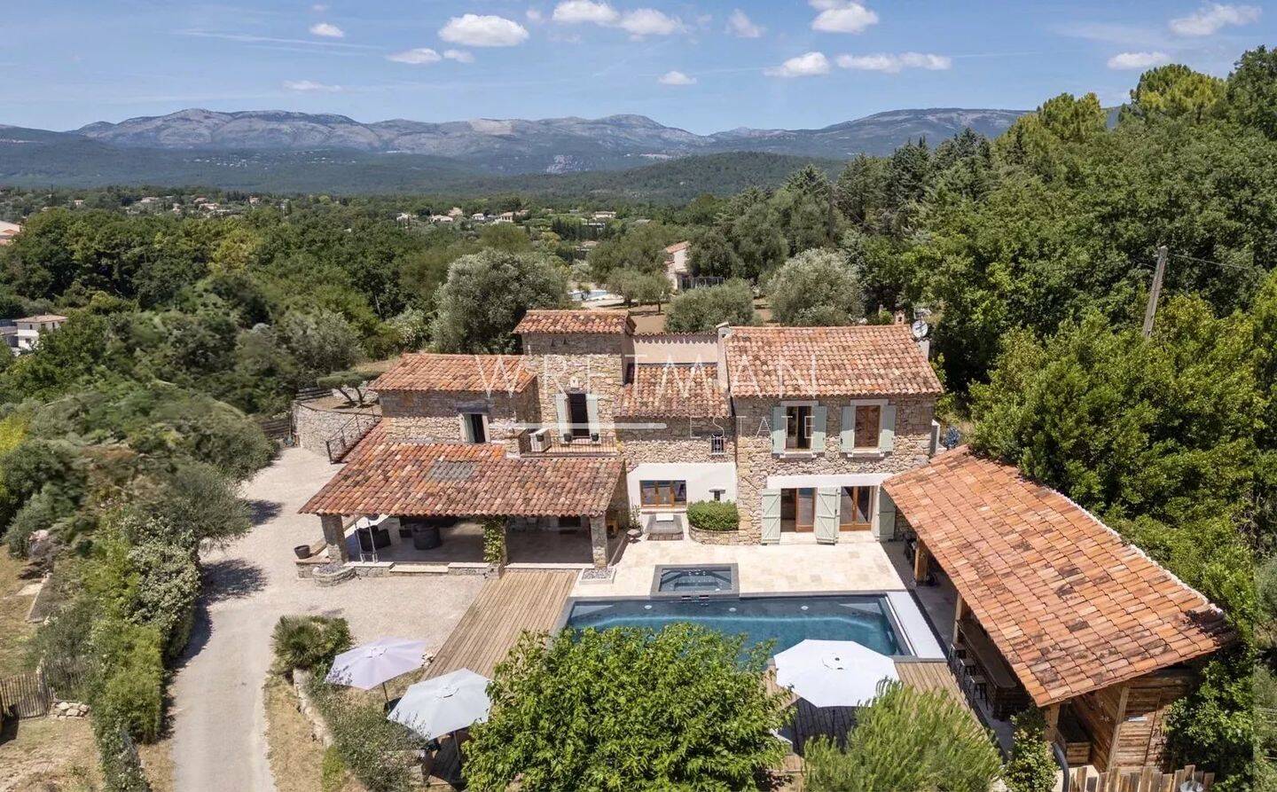 Maison 7 pièces 284 m² · à Montauroux · 284 m² · 1 180 000 €