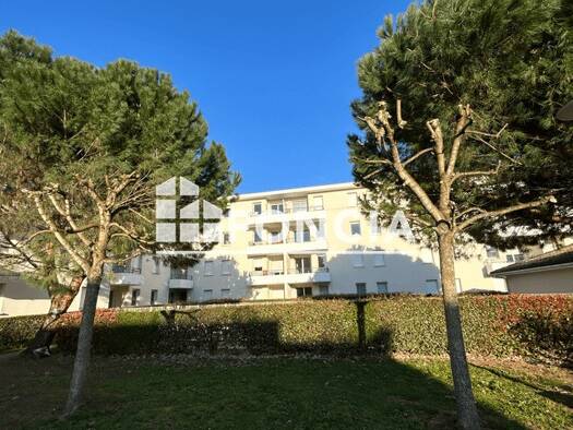 Appartement à louer 545 € 2 pièces 1 chambre 42,3 m² RDC Saint Eloi-Touffenet-Breuil-Mingot Poitiers 86000