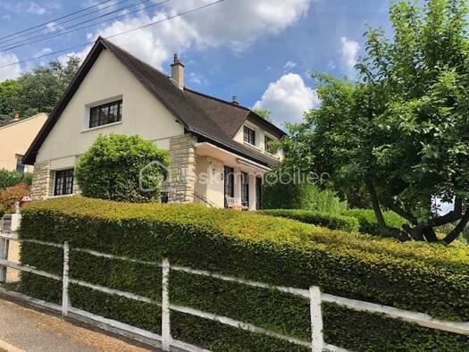 Maison à vendre 359 000 € 6 pièces 4 chambres 171 m² 746 m² de terrain La Croix-Mendès France Petit-Couronne 76650