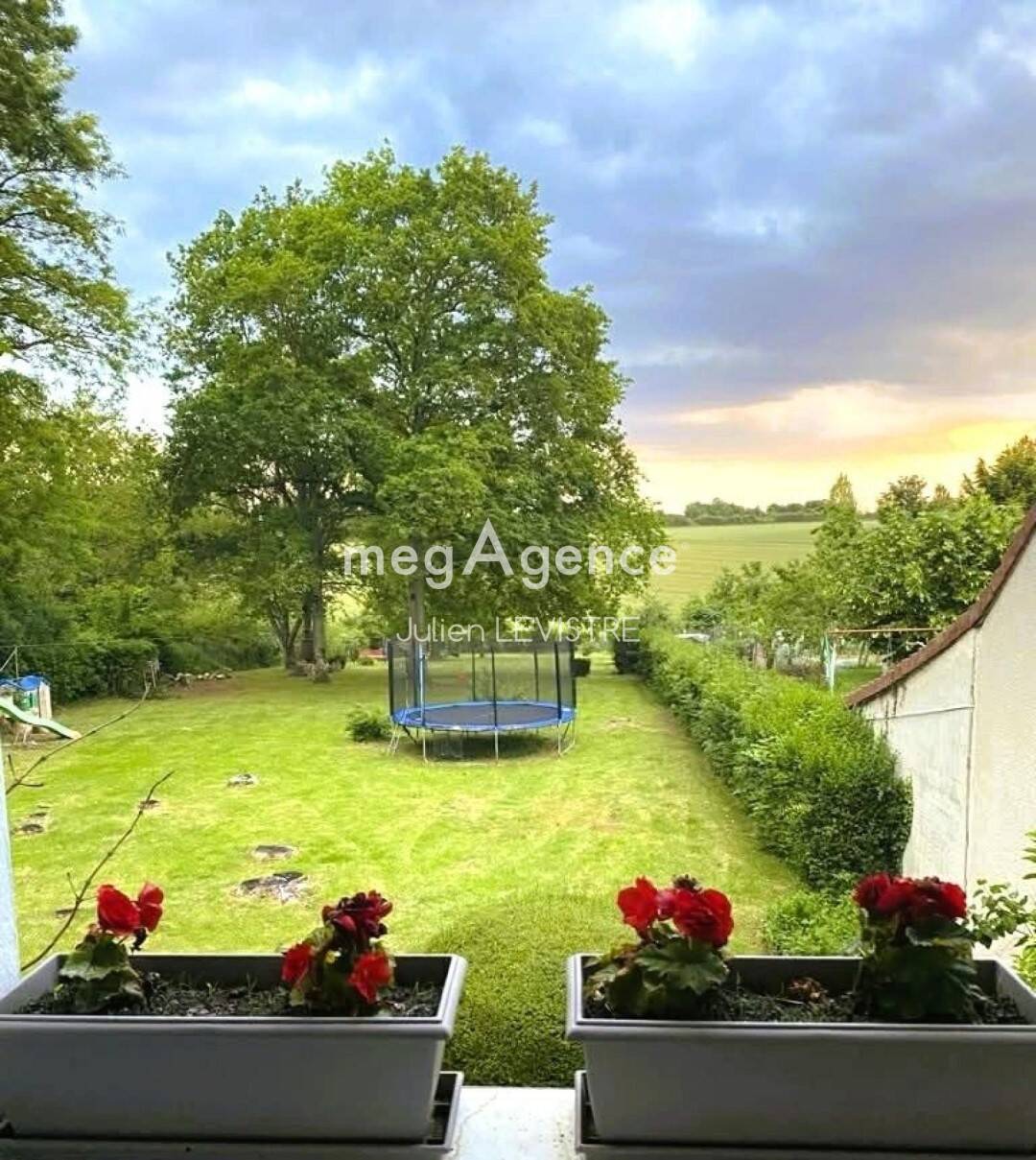 Maison 7 pièces 165 m² · à Auneau-Bleury-Saint-Symphorien · 165 m² · 299 000 €