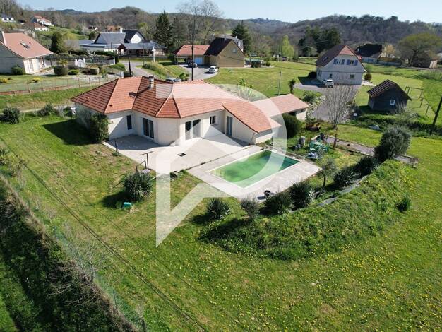 Maison à vendre 255 000 € 4 pièces 3 chambres 110 m² 2 000 m² de terrain Casteide-Candau 64370