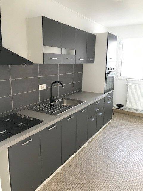 Appartement 4 pièces 73 m² · à Vierzon · 72,6 m² · 72 000 €