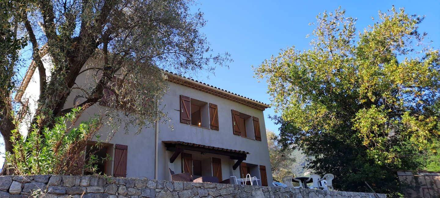 Maison 4 pièces 70 m² · à Le Bar-sur-Loup · 70 m² · 1 650 €