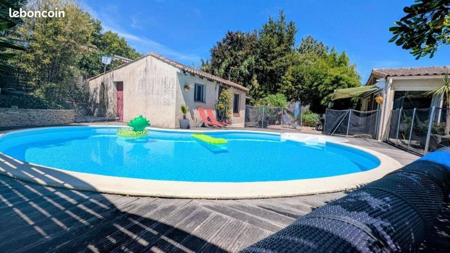 Maison 6 pièces 127 m² · à Villeneuve-la-Comptal · 127 m² · 250 000 €