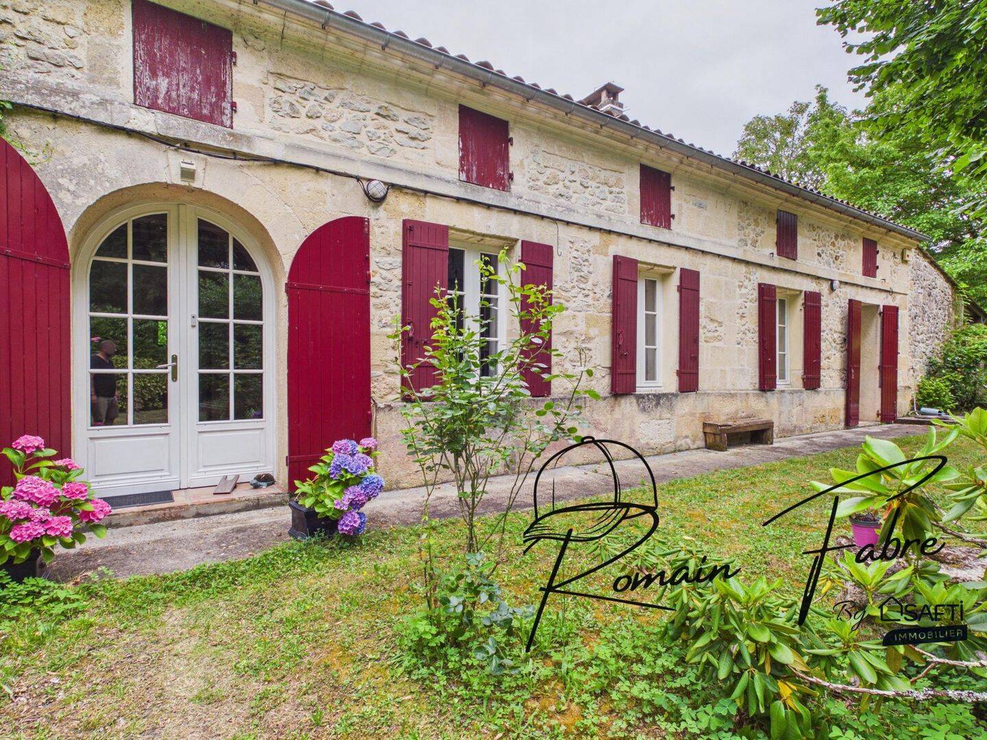 Maison 9 pièces 195 m² · à Pugnac · 195 m² · 450 000 €