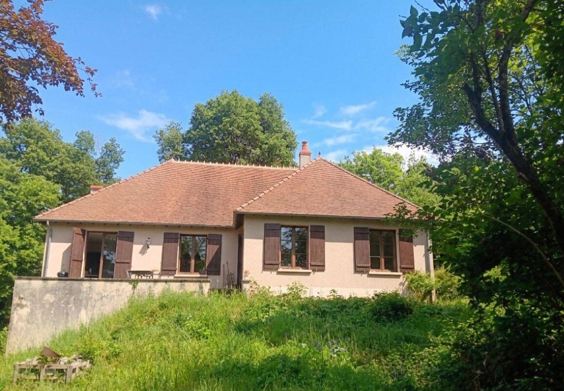 Maison 5 pièces 124 m² · à Saint-Amand-Montrond · 124 m² · 269 000 €