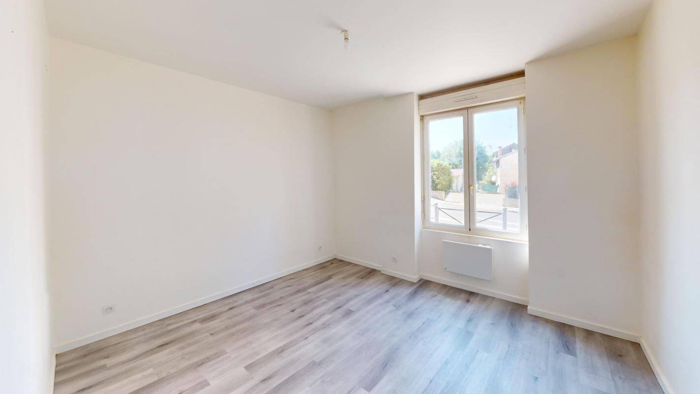Appartement 3 pièces 57 m² · à La Ricamarie · 56,8 m² · 450 €/mois