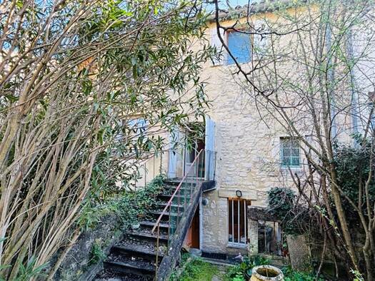 Maison à vendre 630 000 € 4 pièces 2 chambres 182 m² 531 m² de terrain Centre Ouest Uzès 30700
