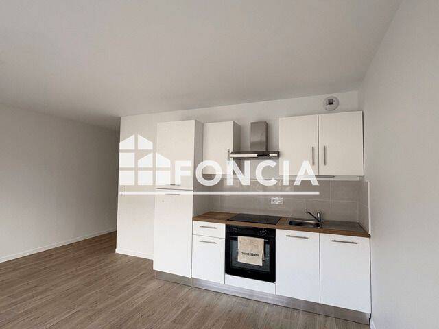 Appartement 2 pièces 49 m² · à Pont-l'Abbé · 48,6 m² · 684 €/mois