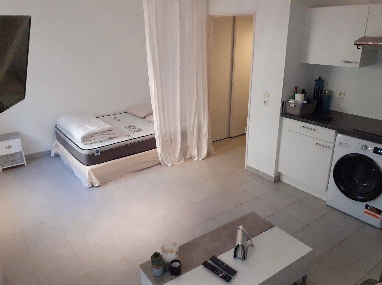 Appartement 1 pièce 28 m² · à Antibes · 28 m² · 750 €/mois