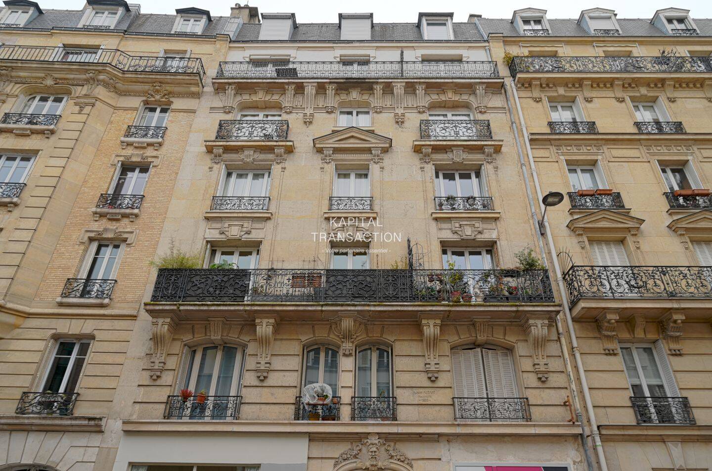 Appartement 3 pièces 60 m² · à Paris 14ème Arrondissement · 60 m² · 570 000 €