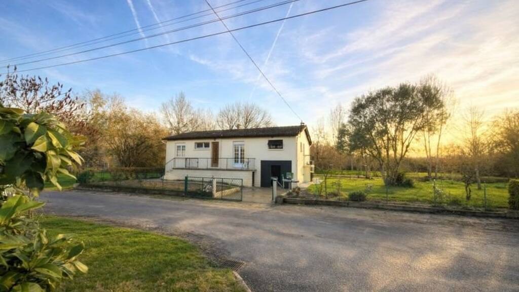 Maison à vendre 101 992 € 5 pièces 3 chambres 110 m² 2 623 m² de terrain Dieulivol 33580