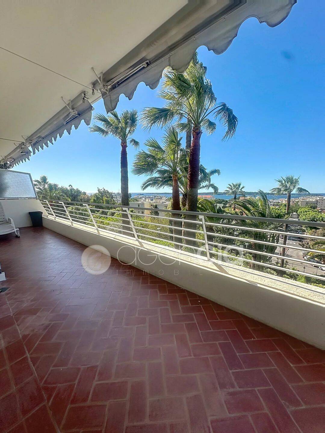 Appartement 2 pièces 72 m² · à Cannes · 72 m² · 1 617 €