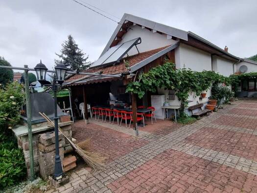 Maison à vendre 287 000 € 8 pièces 3 chambres 220 m² 2 958 m² de terrain La Chapelle-devant-Bruyères 88600