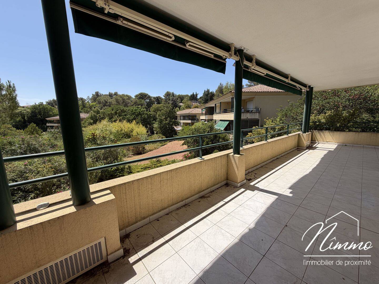 Appartement 7 pièces 170 m² · à Nîmes · 169,9 m² · 595 000 €