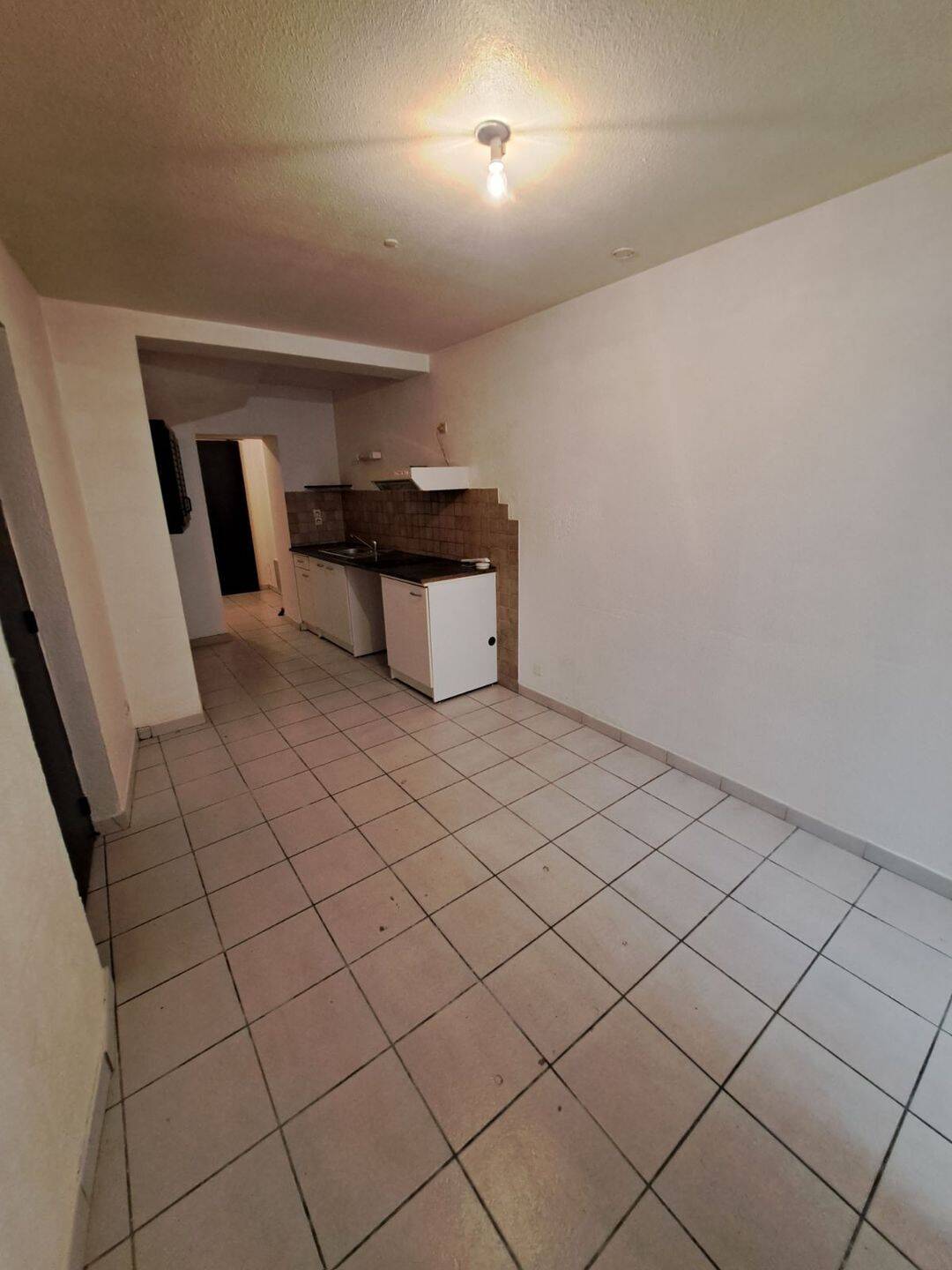 Appartement 1 pièce 22 m² · à Clermont-l'Hérault · 22 m² · 350 €/mois