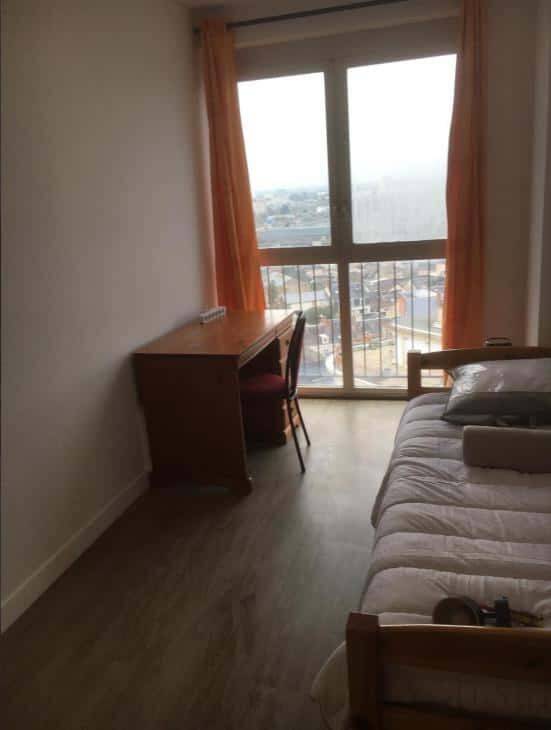 1 pièce 15 m² · à Châteauroux · 15 m² · 388 €