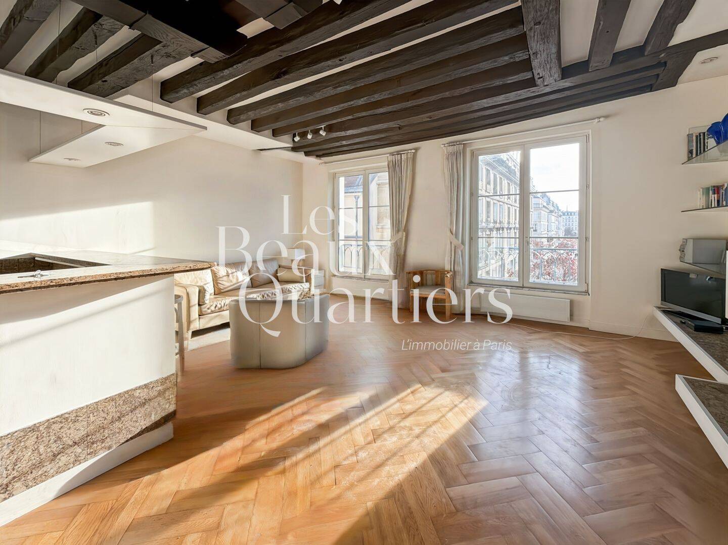 Appartement 2 pièces 53 m² · à Paris 1er Arrondissement · 53,2 m² · 695 000 €