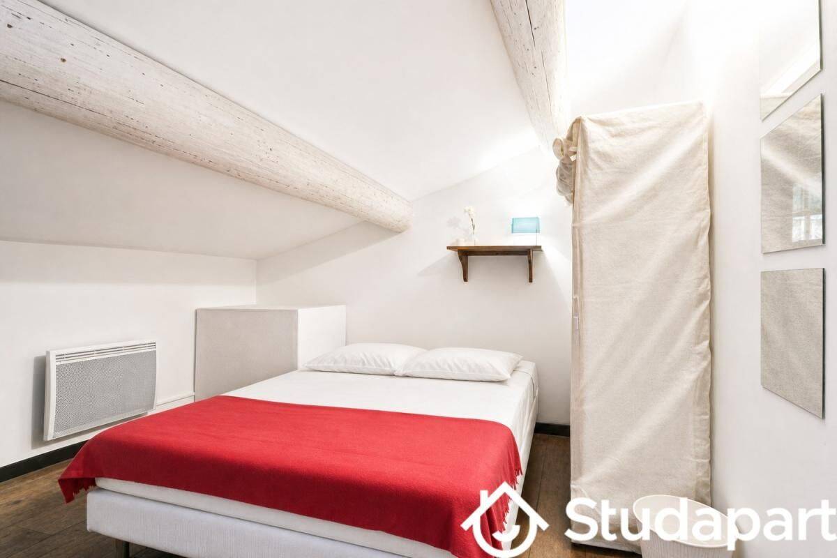 1 pièce 30 m² · à Marseille 6ème Arrondissement · 30 m² · 670 €