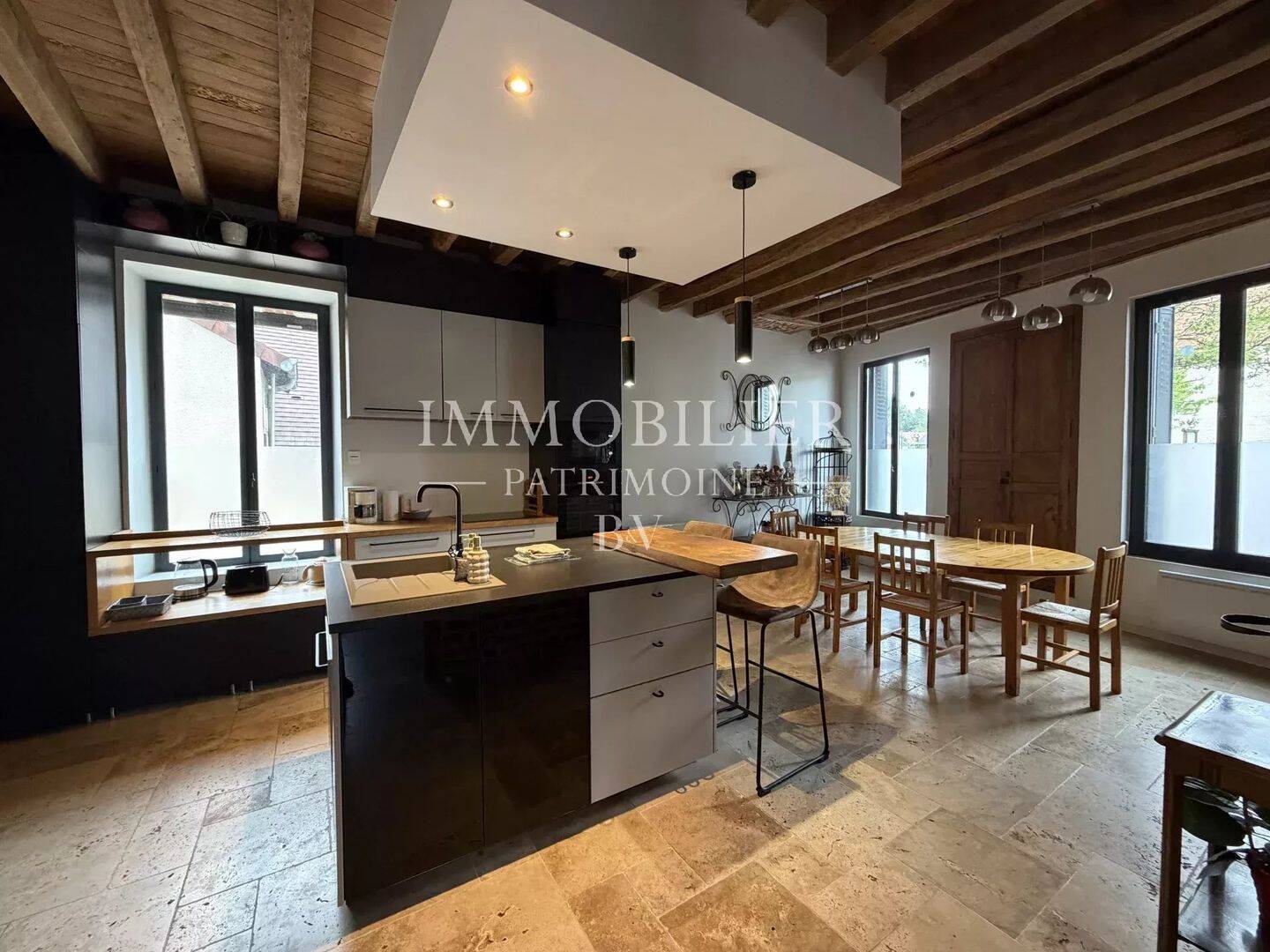 Maison 8 pièces 208 m² · à Selles-sur-Cher · 208 m² · 279 000 €