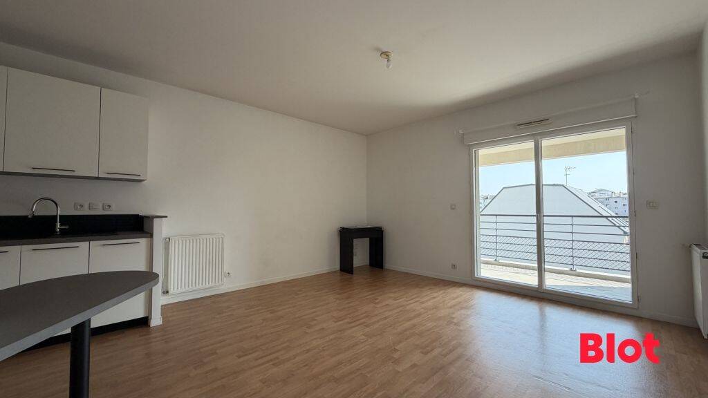 À LOUER - T3 - 63,10M² - À RENNES - Rue de Vern (Carrefour des — 1