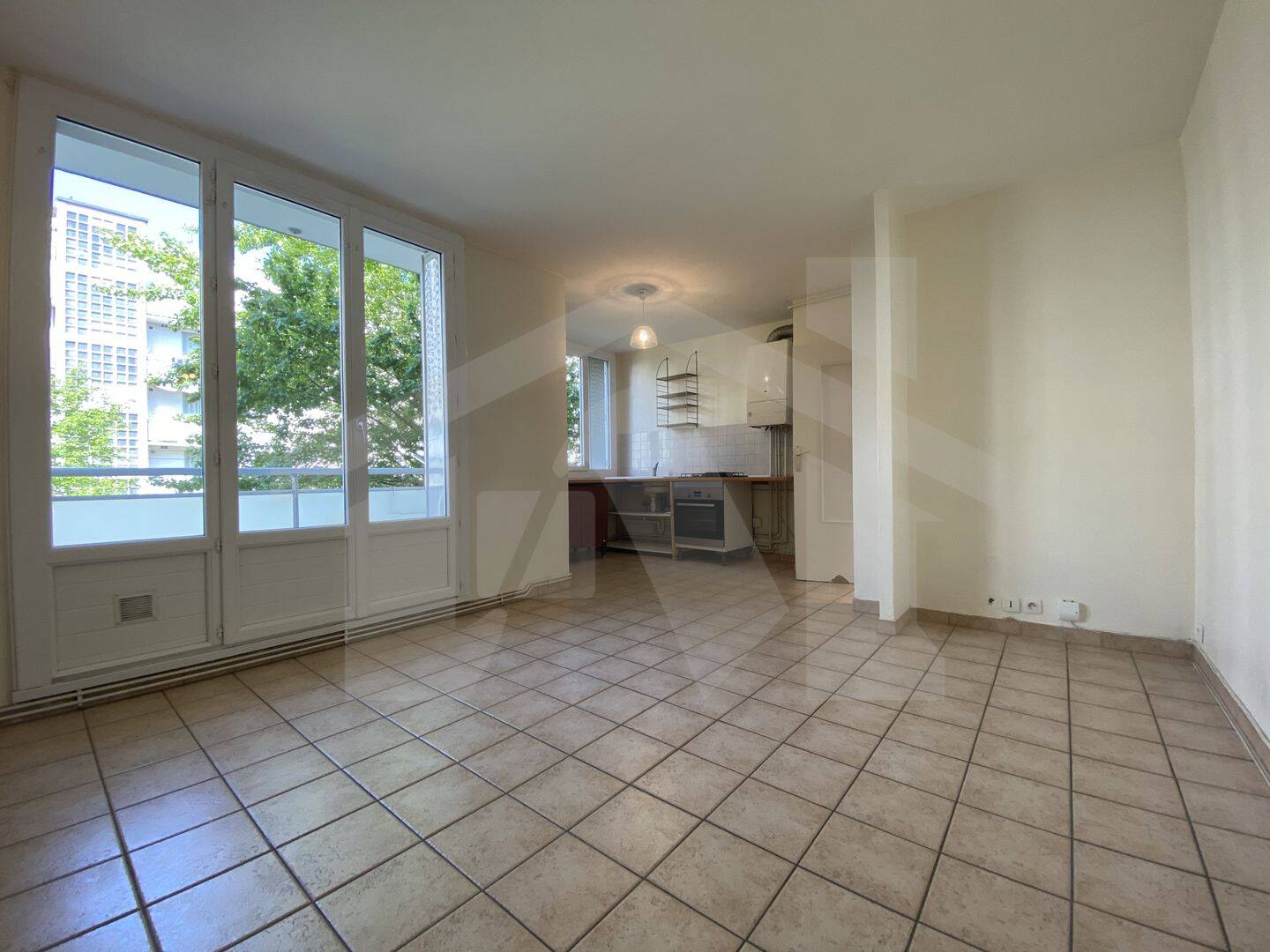 Appartement 2 pièces 39 m² · à Grenoble · 38,6 m² · 520 €