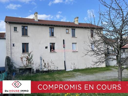 Immeuble à vendre 250 000 € 260 m² Centre Est Unieux 42240