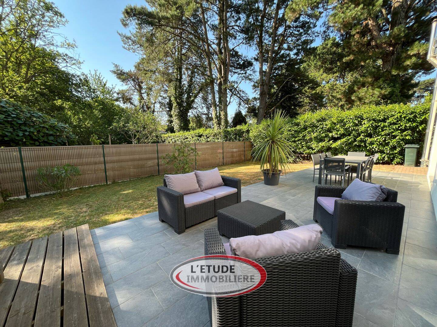 Maison 5 pièces 142 m² · à La Chapelle-sur-Erdre · 141,6 m² · 466 375 €