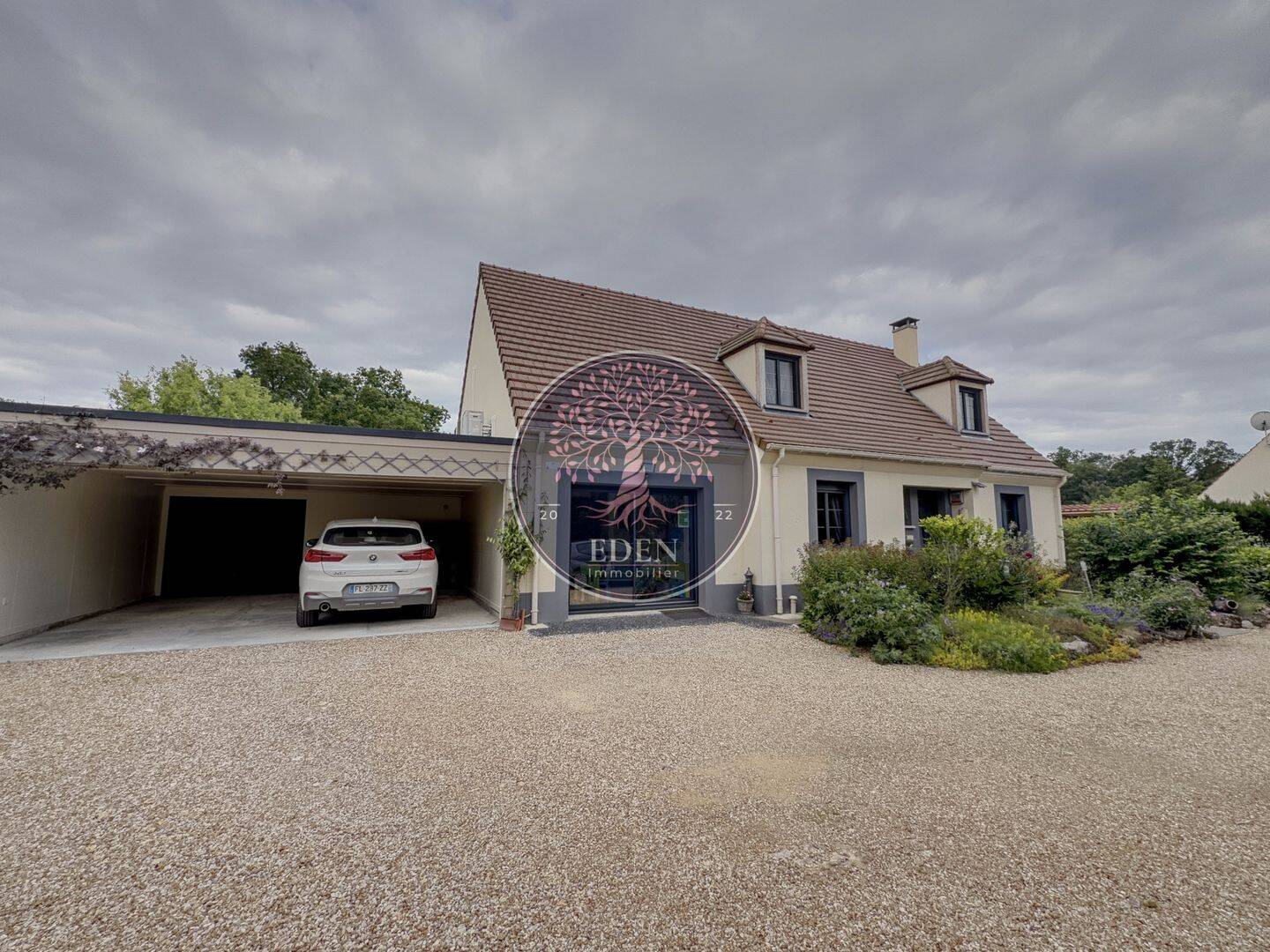 Maison 8 pièces 162 m² · à Cherisy · 162 m² · 353 700 €
