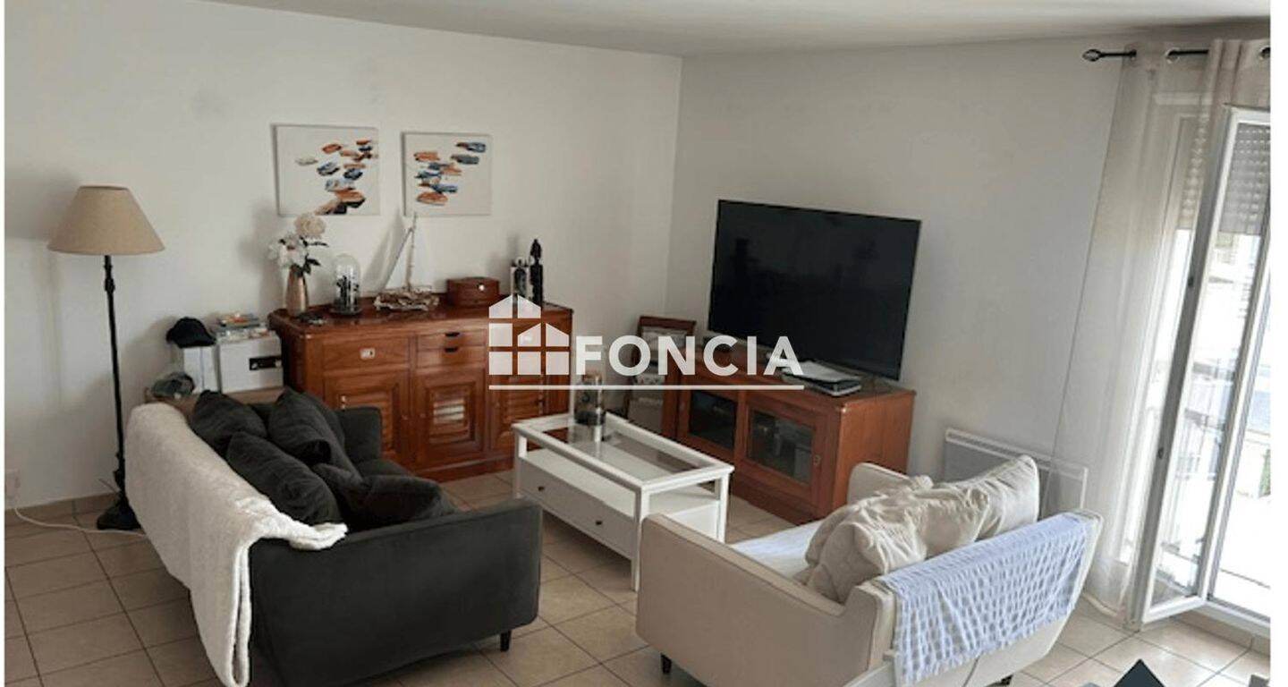 Appartement 5 pièces 108 m² · à Pontoise · 108 m² · 1 404 €