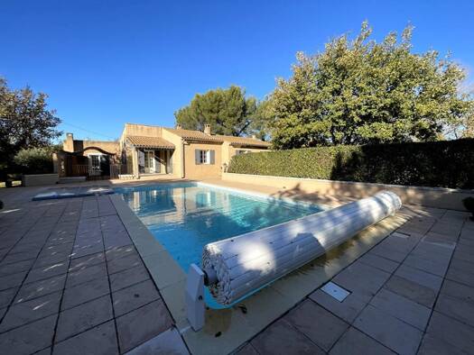 Maison à vendre 630 000 € 5 pièces 4 chambres 130 m² 2 700 m² de terrain Saint-Saturnin-lès-Apt 84490