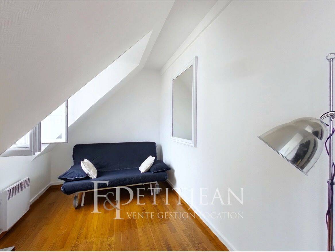 Appartement 1 pièce 18 m² · à Paris 16ème Arrondissement · 17,9 m² · 814 €/mois
