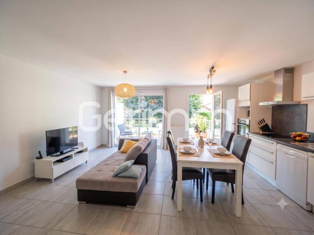 Appartement 3 pièces 63 m² · à Domène · 63 m² · 990 €