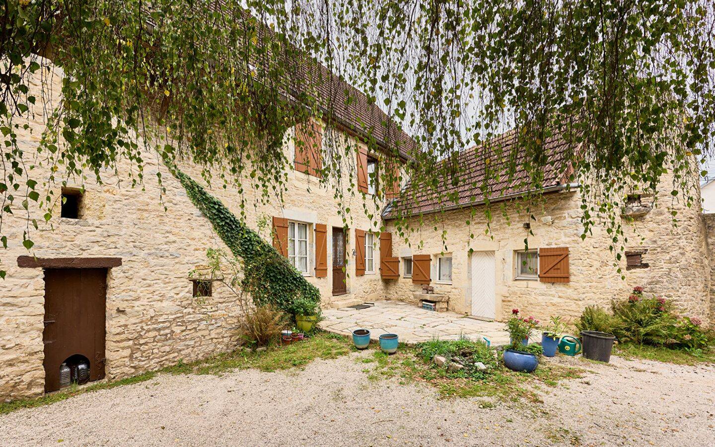 Maison 10 pièces 270 m² · à Dole · 270 m² · 430 000 €