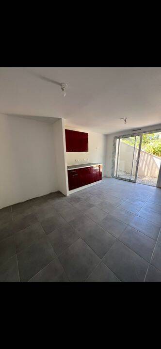 Appartement 1 pièce 20 m² · à Rochefort-sur-Loire · 20 m² · 300 €
