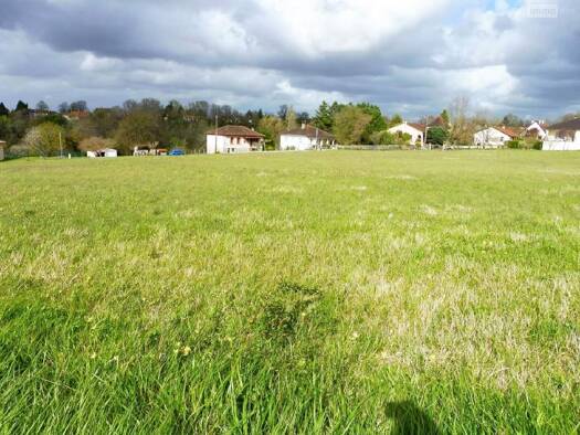 Terrain constructible à vendre 22 819 € 1 107 m² de terrain Ribérac 24600