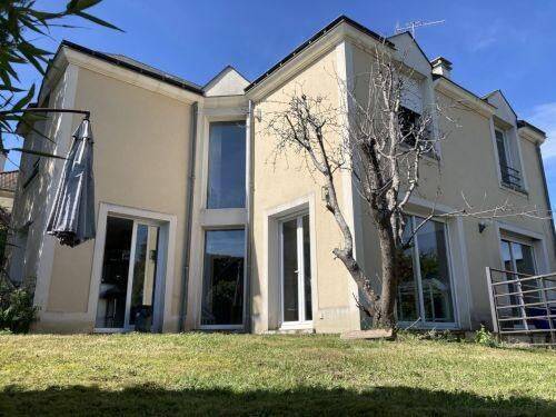 Maison 5 pièces 167 m² · à Palaiseau · 167 m² · 2 500 €