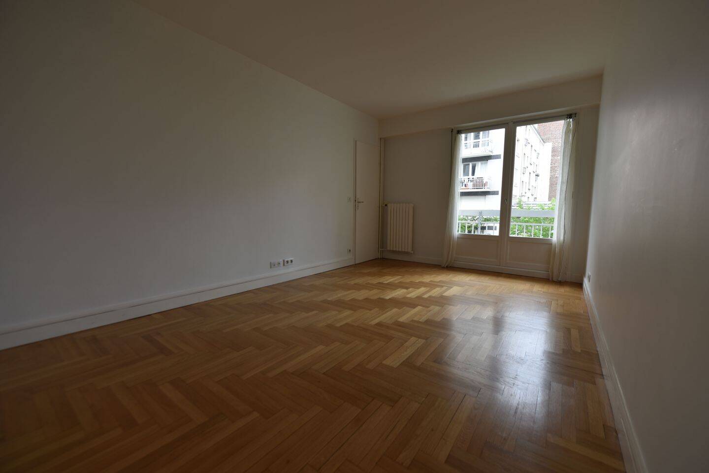 Appartement 2 pièces 42 m² · à Paris 14ème Arrondissement · 42 m² · 1 545 €/mois