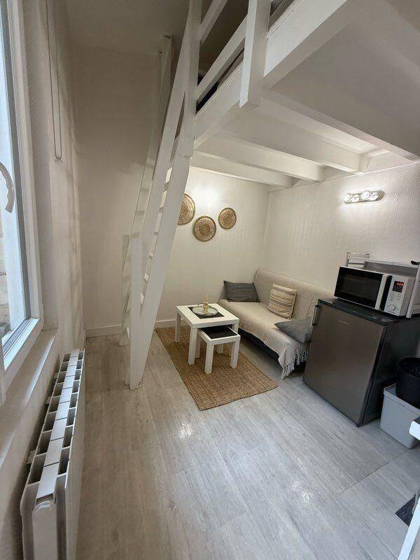Appartement 1 pièce 18 m² · à Bordeaux · 18 m² · 650 €