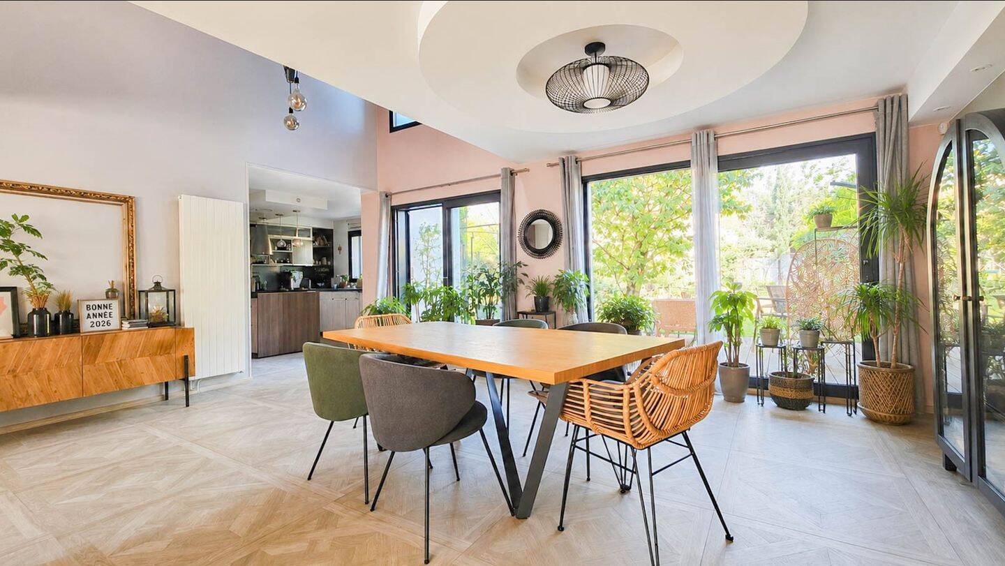 Maison 5 pièces 157 m² · à Thiais · 156,8 m² · 777 500 €