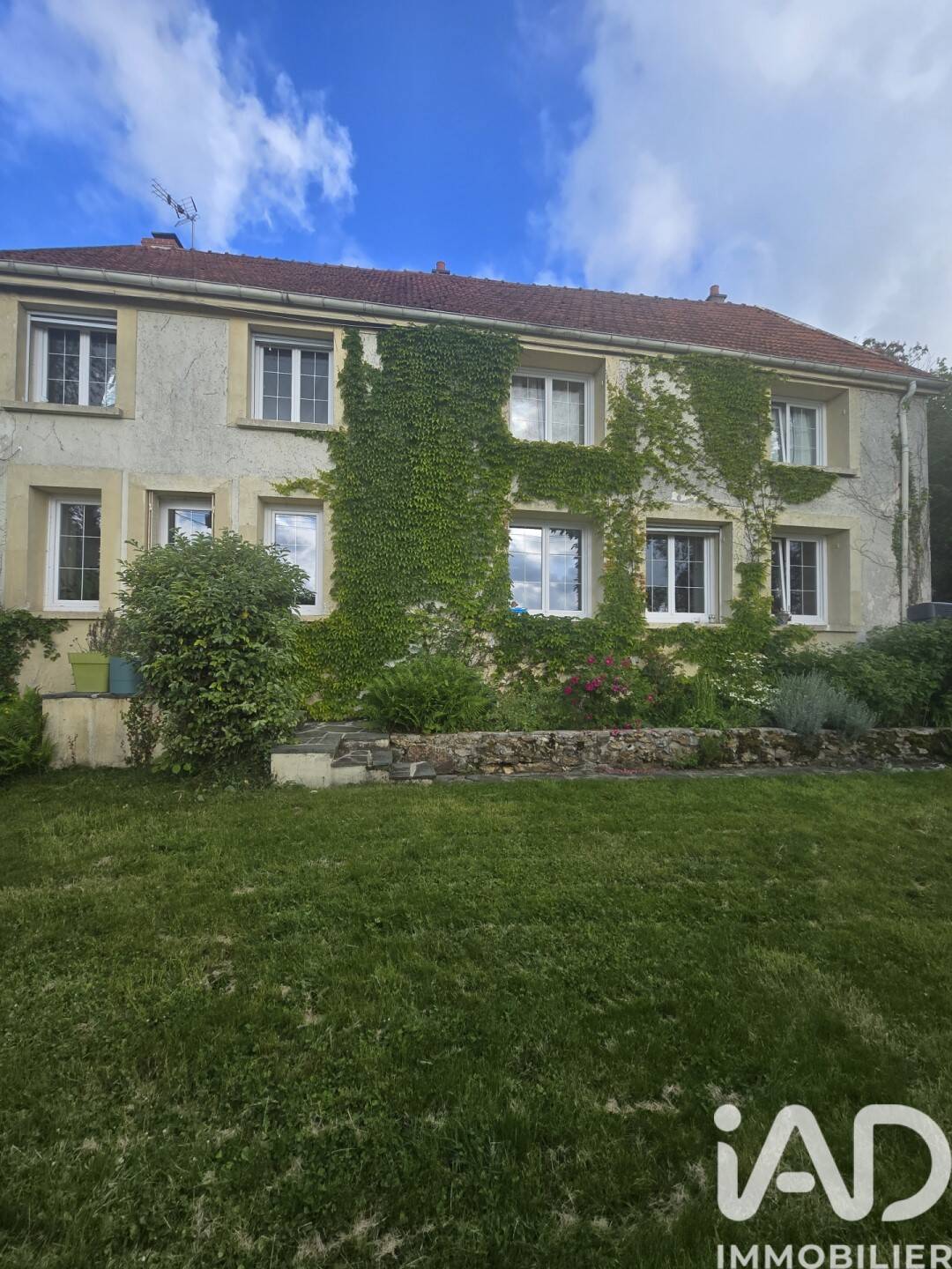 Maison 5 pièces 163 m² · à Condé-en-Brie · 163 m² · 218 000 €
