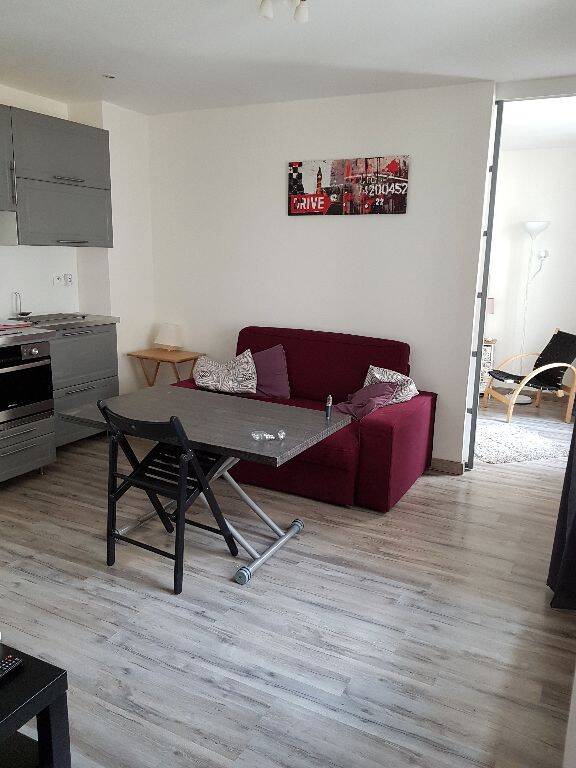 Appartement 2 pièces 33 m² · à Paris 18ème Arrondissement · 33 m² · 1 126 €