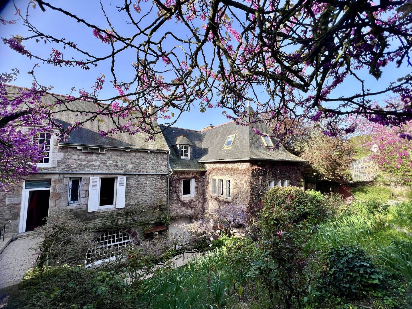 Maison 9 pièces 240 m² · à Erquy · 240 m² · 884 000 €